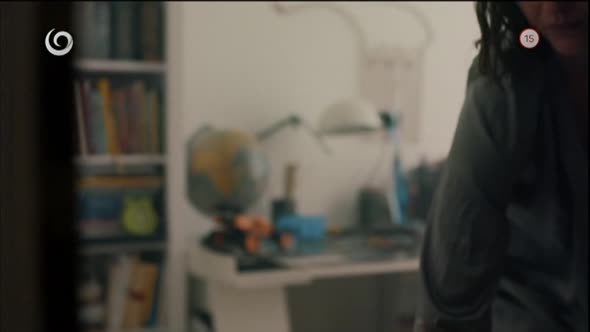 Náhled Za-sklom-(2016)-2. diel-krimi-seriál-Slovensko-TVRip-Nicole.avi (2)