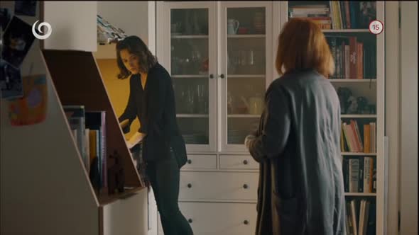 Náhled Za-sklom-(2016)-2. diel-krimi-seriál-Slovensko-TVRip-Nicole.avi (4)
