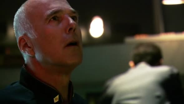 Náhled Battlestar Galactica CZ - 01x09 - Pekvapen pro Tighe.avi (4)