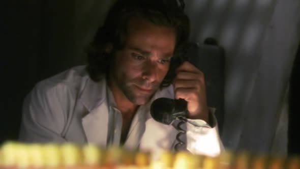 Náhled Battlestar Galactica CZ - 01x09 - Pekvapen pro Tighe.avi (5)