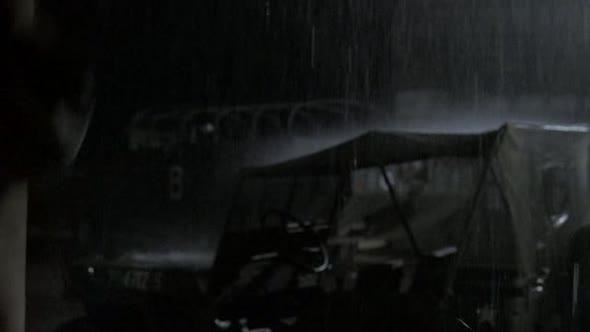 Náhled Bratrstvo_neohrozenych_09_DVDRip_CZ.avi (4)