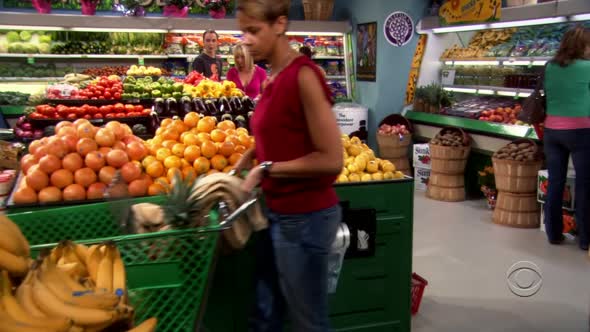 Náhled Teorie velkého třesku - CZ 01x04 - Efekt světélkující rybky (The Luminous Fish Effect).mkv (4)