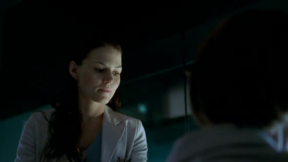Náhled Dr.-House-S01E13.avi (9)