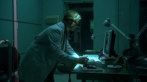 Náhled Dr. House - 3x06 - Co se má stát se stane.avi (4)
