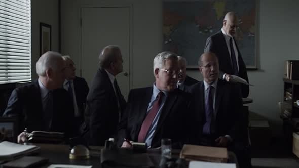 Náhled House.of.Cards.S02E12.WEBRip.XviD-FUM.avi (3)