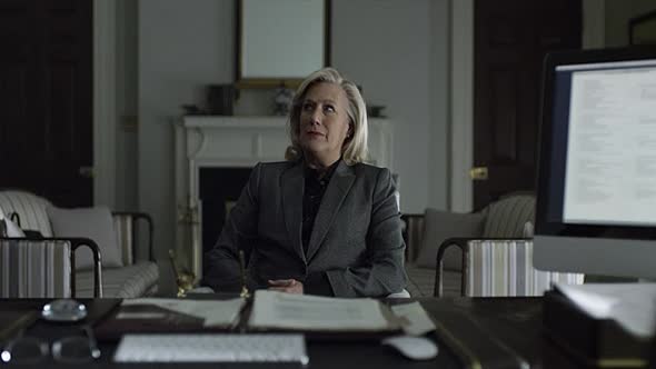 Náhled House.of.Cards.S02E12.WEBRip.XviD-FUM.avi (7)