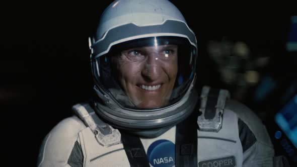 Náhled Interstellar-HD-720p-CZ-dabing.mkv (10)