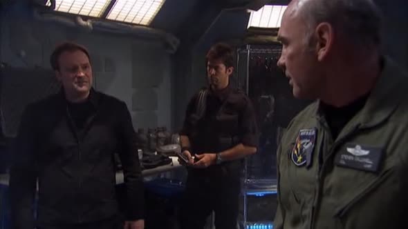 Náhled Stargate Atlantis - 05x20 Nepritel pred branami.avi (3)