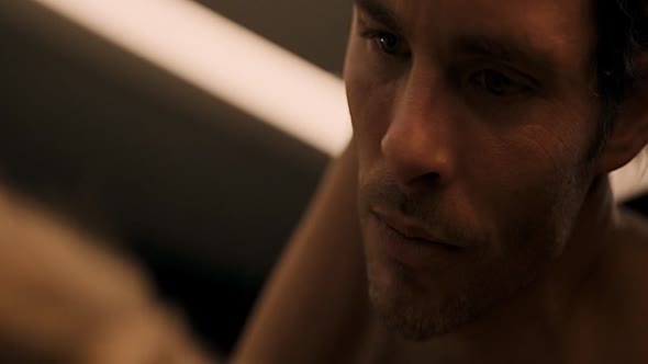 Náhled The.Loft.2014.BRRip.XviD.AC3.CZ-Dabing.avi (4)