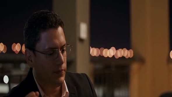 Náhled The.Loft.2014.BRRip.XviD.AC3.CZ-Dabing.avi (5)