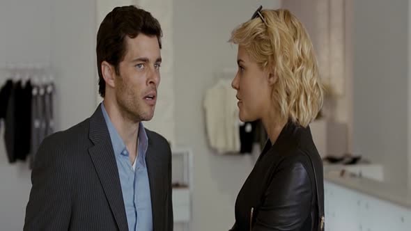 Náhled The.Loft.2014.BRRip.XviD.AC3.CZ-Dabing.avi (6)