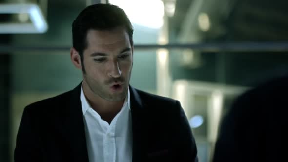 Náhled Lucifer.S02E02.hdtv-lol.mkv (4)