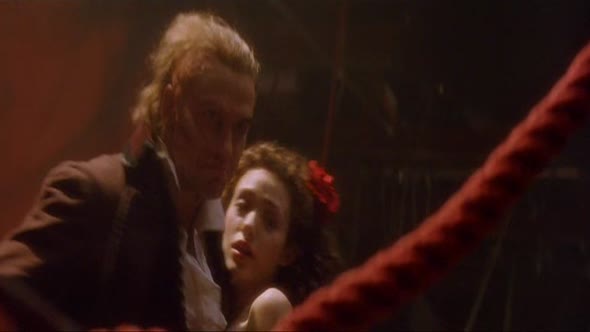 Náhled Fantom-opery-(The-Phantom-of-the-Opera)-CZ-Dabing-(2004)-DVDRip-Slušná-Kvalita.avi (10)