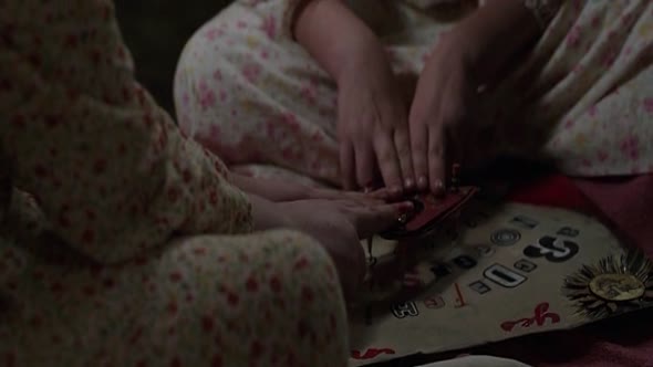 Náhled V zajetí démonů 2.The Conjuring 2.2016.CZ Dabing.BRRip.XviD.AC3.avi (1)