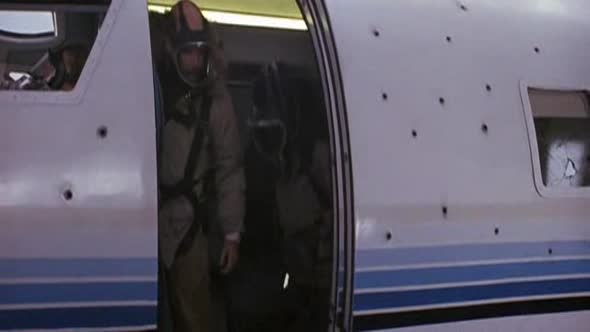 Náhled Cliffhanger-cz-dabing.csfd-75-akcni.avi (3)