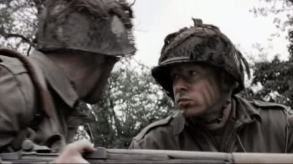 Náhled Bratrstvo_neohrozenych_02_DVDRip_CZ.avi (7)