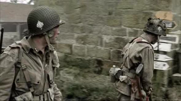 Náhled Bratrstvo_neohrozenych_02_DVDRip_CZ.avi (10)