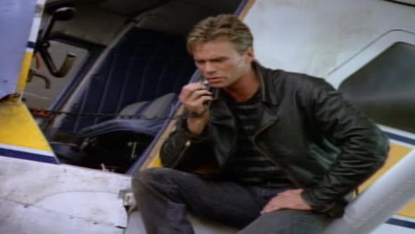 Náhled MacGyver S04E04 na kridlech a s modlitbou (CZ).avi (7)