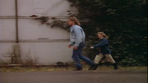 Náhled MacGyver S05E08 cerny nosorozec fs dvd xvid cz cb (CZ).avi (6)