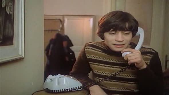 Náhled Jak básníci přicházejí o iluze Komedie / Romantický, Československo, 1984 Režie: Dušan Klein Hrají: Pavel Kříž, Míla MyslíkováSebek73.avi (6)
