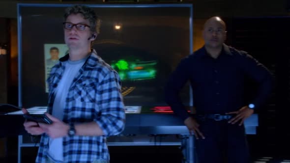 Náhled NCIS-Los-Angeles-01x17-Na-plny-plyn.avi (2)