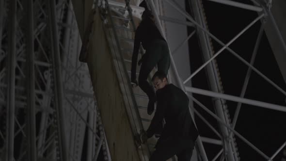 Náhled Divergent.2014.1080p.WEB-DL.DD5.1.H264-RARBG.mkv (5)
