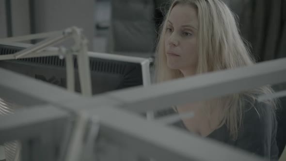 Náhled Bron.Broen.S01E01.cztit.mkv (9)