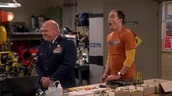 Náhled The.Big.Bang.Theory.S10E02.720p-DIMENSION.mkv (7)