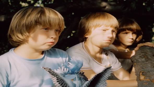 Náhled Letajici Cestmir 5.dil - Rodina na vetvi DVDRIP CZ.avi (5)