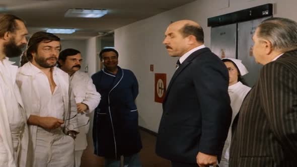 Náhled Letajici Cestmir 5.dil - Rodina na vetvi DVDRIP CZ.avi (8)