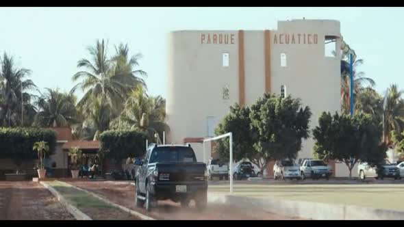 Náhled Cartel-Land-cz-tit.v-obraze.csfd-75-akcni-dokumentarni-drama-2015.avi (5)