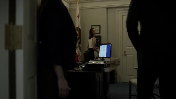 Náhled Domek z karet - House of Cards S03E05 EN (720p).mkv (9)