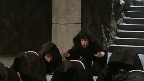 Náhled Bozska relikvie - Armour of God 1986 CZ dab DVDRip.avi (6)