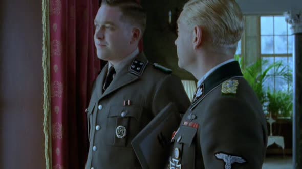 Náhled Konference.ve.Wannsee.2001.DVDRip.XviD.CZ.avi (7)