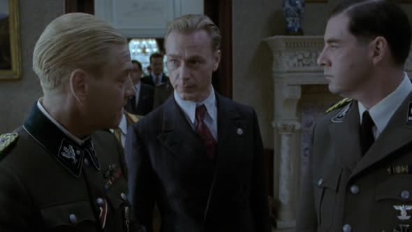 Náhled Konference.ve.Wannsee.2001.DVDRip.XviD.CZ.avi (10)