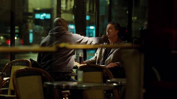 Náhled The Intouchables 2011 1080p BluRay x264 French AAC - Ozlem.mp4 (5)