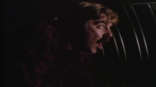 Náhled MacGyver S03E02 Ztracena Laska 2 (CZ).avi (2)