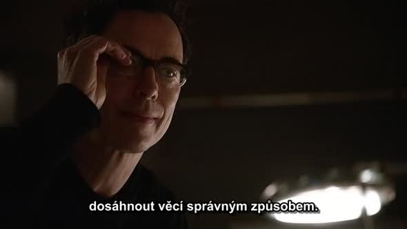 Náhled The-Flash-S02E16-CZ-titulky.avi (10)