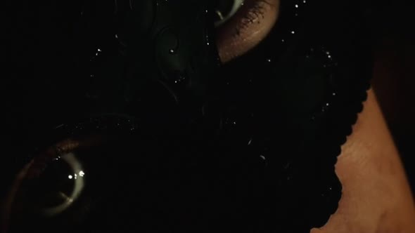 Náhled Submission.S01E06.HDTV.x264-FLEET.mkv (1)