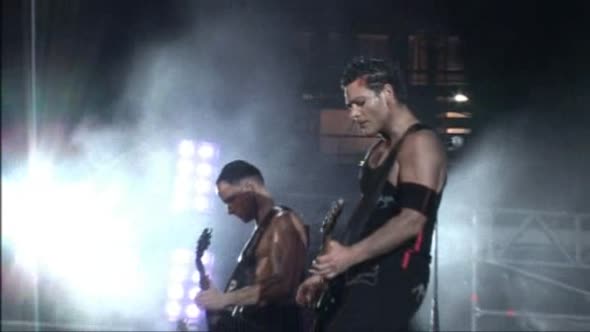 Náhled Ramstein live in concert dolby DTS.avi (9)