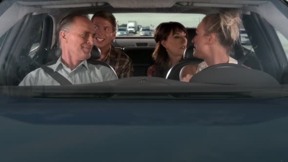 Náhled The.Big.Bang.Theory.S10E01.720p.HDTV.X264-DIMENSION.mkv (3)