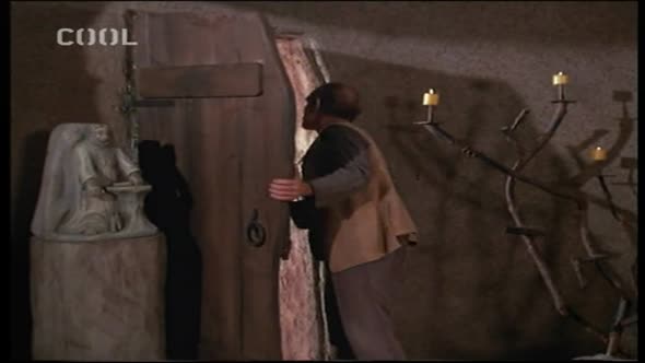 Náhled Zrada a chamtivost na Planete opic 1981.avi (2)