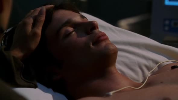 Náhled Smallville 05x03 DVDRIP CZ.avi (6)