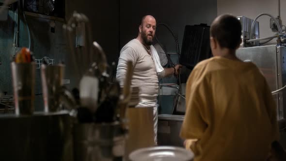 Náhled Stranger.Things.S01E01.mkv (10)