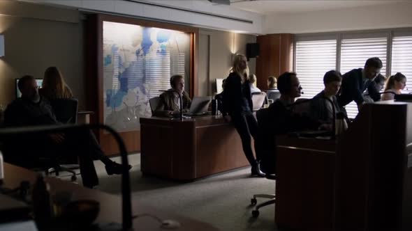 Náhled Homeland.S05E09.HDTV.x264-KILLERS.mp4 (7)