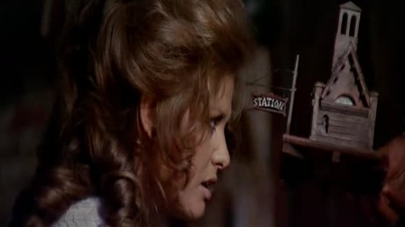 Náhled Tenkrat na zapade 1968 BRRIP AC3 CZ.avi (7)