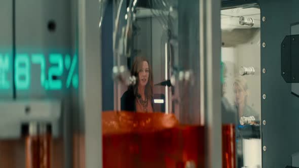 Náhled Allegiant.2016.BRRip.XviD.AC3.CZ.avi (10)