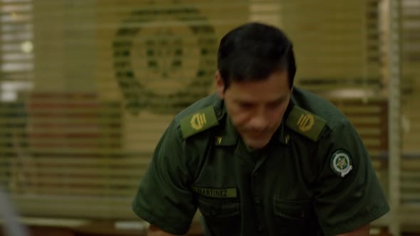 Náhled Narcos.S02E10.WEB.X264-DEFLATE.mkv (2)
