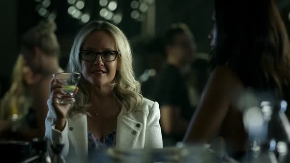 Náhled Lucifer.S02E03.HDTV.x264-LOL.mkv (5)