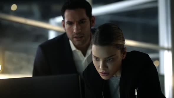 Náhled Lucifer.S02E03.HDTV.x264-LOL.mkv (9)